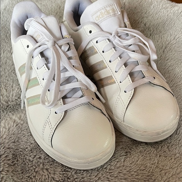Adidas White Sneakers with Metallic Stripes - Picture 7 of 9